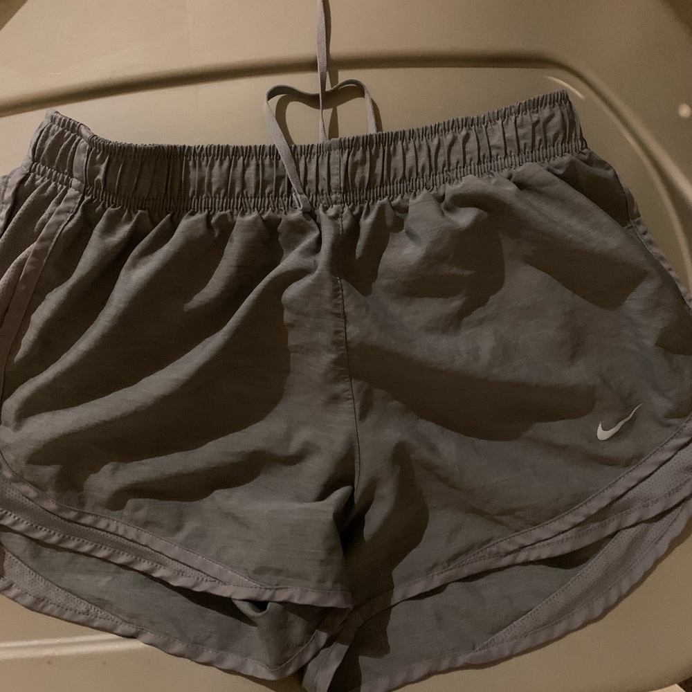 Medium nike gray shorts